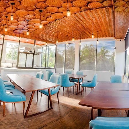Ceylanro Transit Villa Негомбо Экстерьер фото